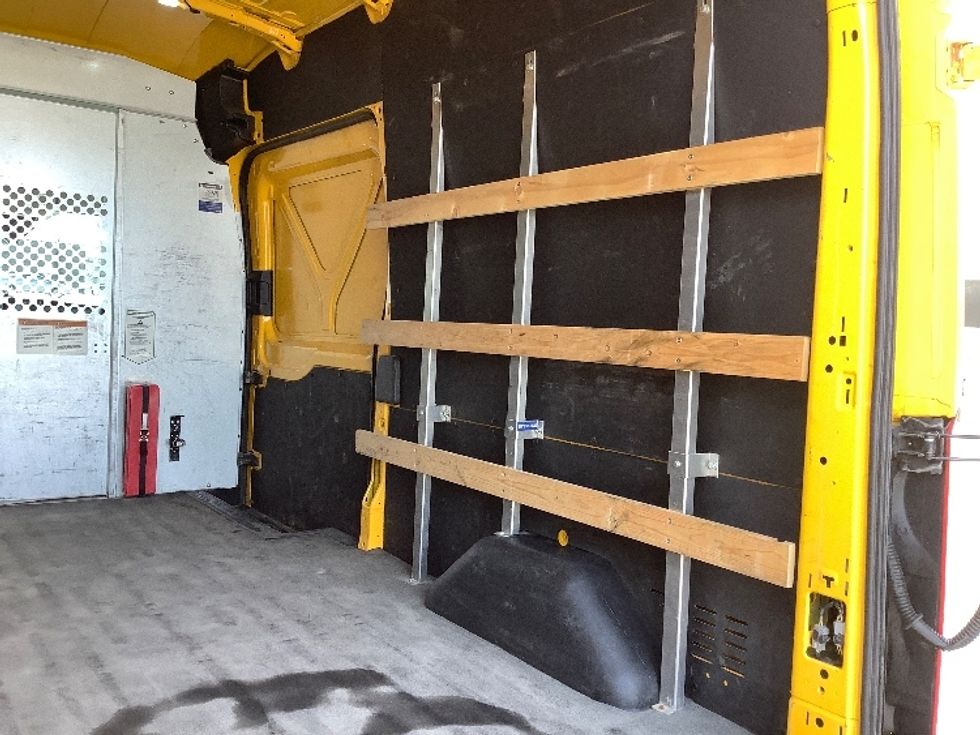 Cargo Van (Panel Van)-Light and Medium Duty Trucks-Ford-2021-Transit 250-Winnipeg-MB-64,387\n\t\tkm-$ 50,250 - Image 12