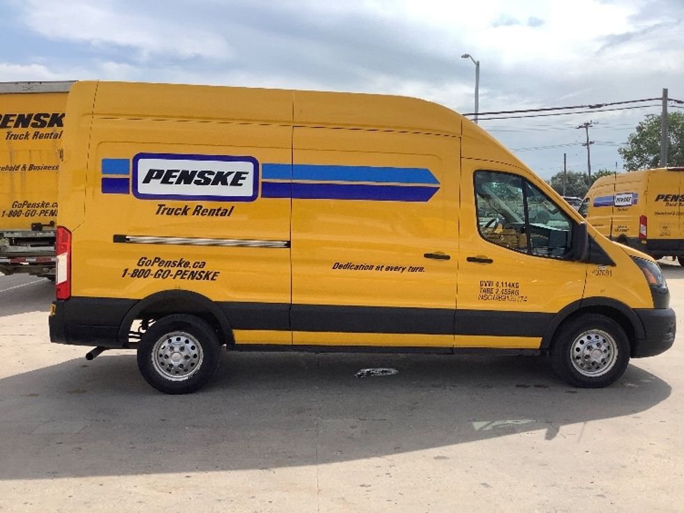 Cargo Van (Panel Van)-Light and Medium Duty Trucks-Ford-2021-Transit 250-Winnipeg-MB-64,387\n\t\tkm-$ 50,250 - Image 15