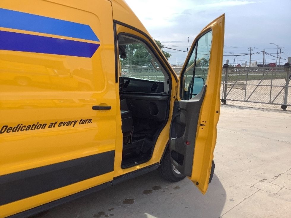 Cargo Van (Panel Van)-Light and Medium Duty Trucks-Ford-2021-Transit 250-Winnipeg-MB-64,387\n\t\tkm-$ 50,250 - Image 20