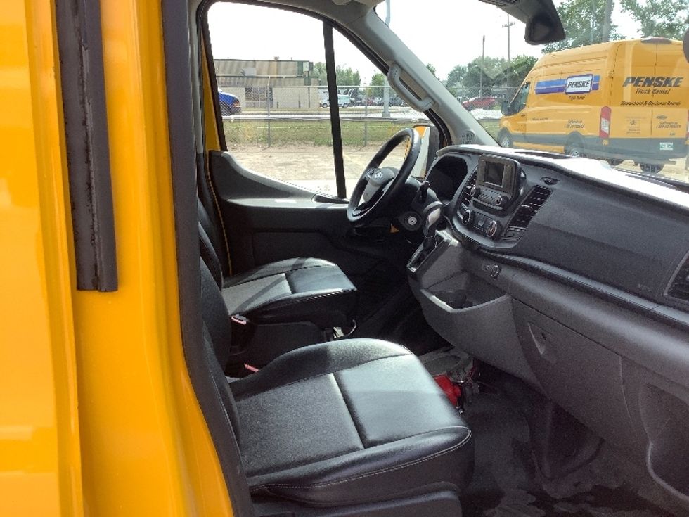 Cargo Van (Panel Van)-Light and Medium Duty Trucks-Ford-2021-Transit 250-Winnipeg-MB-64,387\n\t\tkm-$ 50,250 - Image 22
