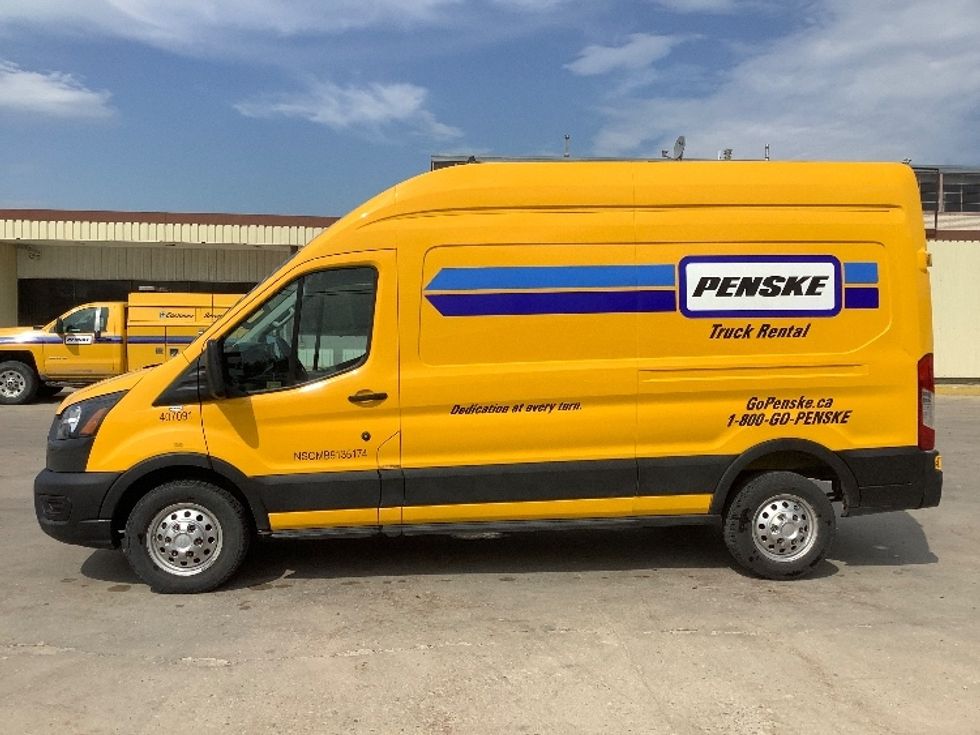 Cargo Van (Panel Van)-Light and Medium Duty Trucks-Ford-2021-Transit 250-Winnipeg-MB-64,387\n\t\tkm-$ 50,250 - Image 4