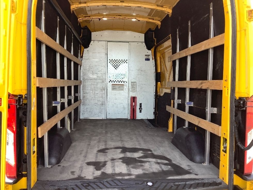 Cargo Van (Panel Van)-Light and Medium Duty Trucks-Ford-2021-Transit 250-Winnipeg-MB-64,387\n\t\tkm-$ 50,250 - Image 9