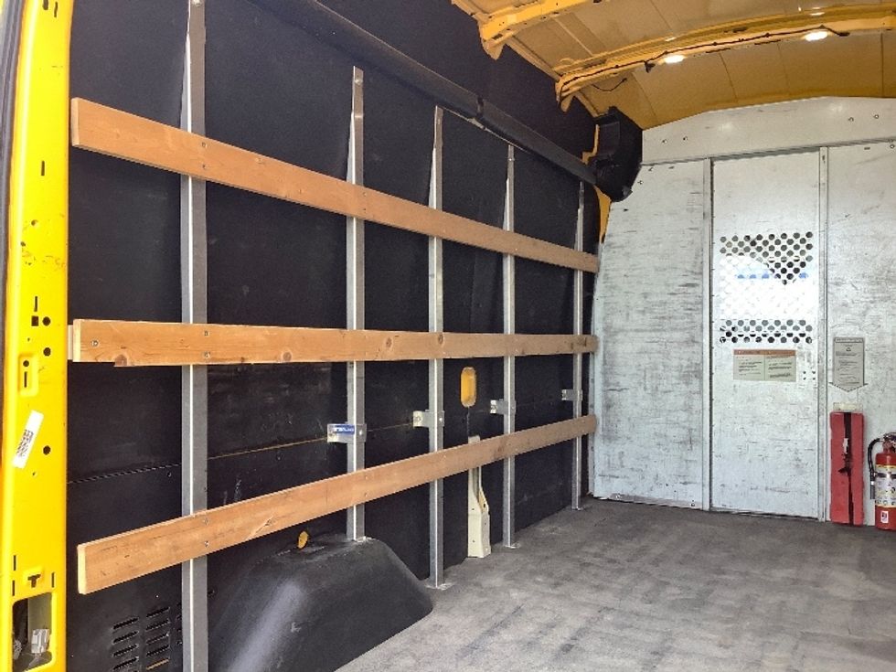 Cargo Van (Panel Van)-Light and Medium Duty Trucks-Ford-2021-Transit 250-Winnipeg-MB-74,492\n\t\tkm-$ 46,000 - Image 11