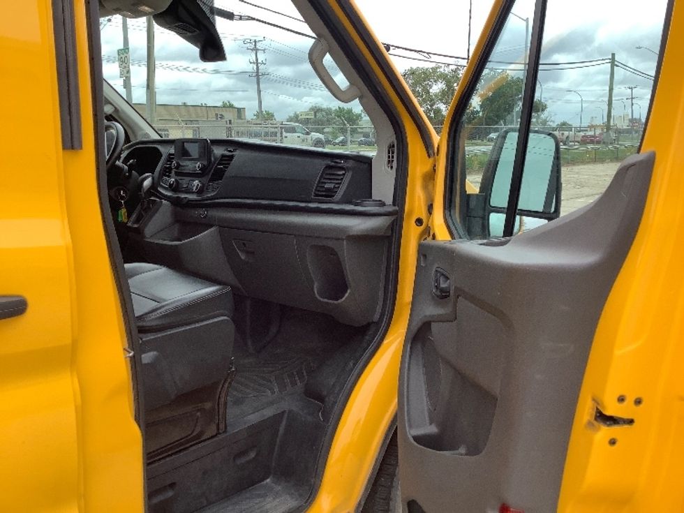 Cargo Van (Panel Van)-Light and Medium Duty Trucks-Ford-2021-Transit 250-Winnipeg-MB-74,492\n\t\tkm-$ 46,000 - Image 20