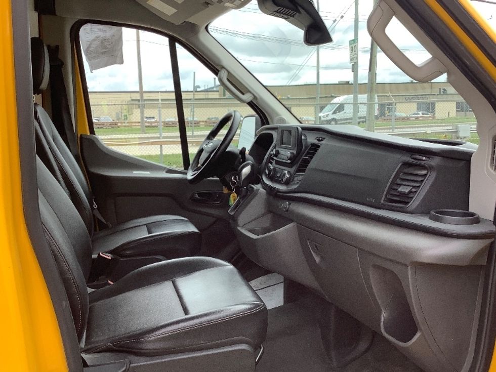 Cargo Van (Panel Van)-Light and Medium Duty Trucks-Ford-2021-Transit 250-Winnipeg-MB-74,492\n\t\tkm-$ 46,000 - Image 22