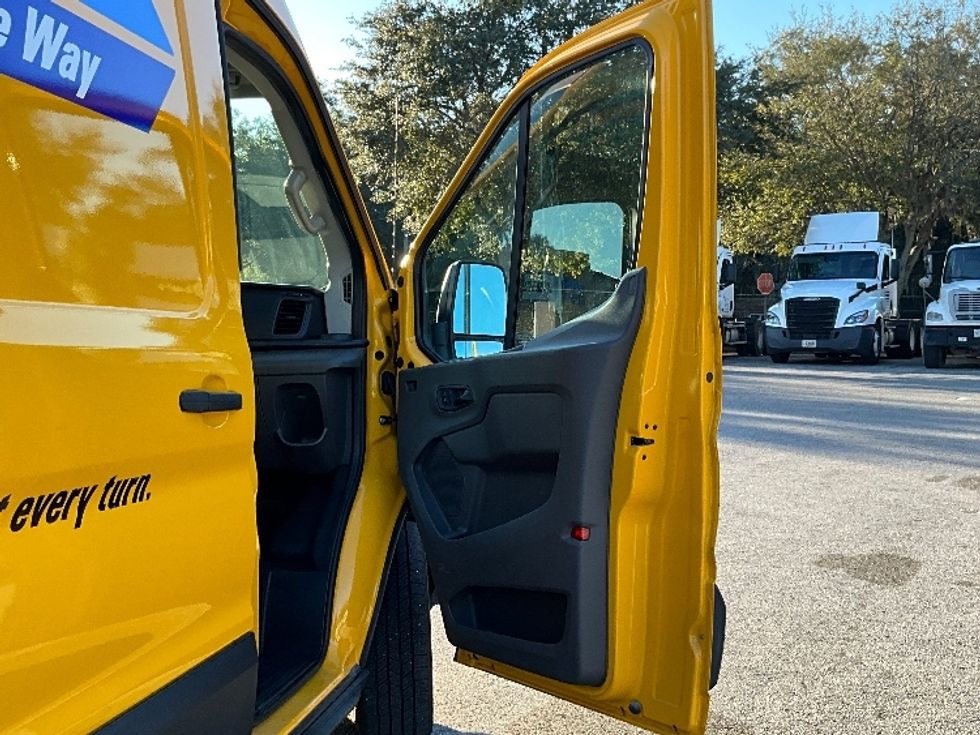 Cargo Van (Panel Van)-Light and Medium Duty Trucks-Ford-2021-Transit 250-Winter Haven-FL-84,458\n\t\tmiles-$ 30,750 - Image 20