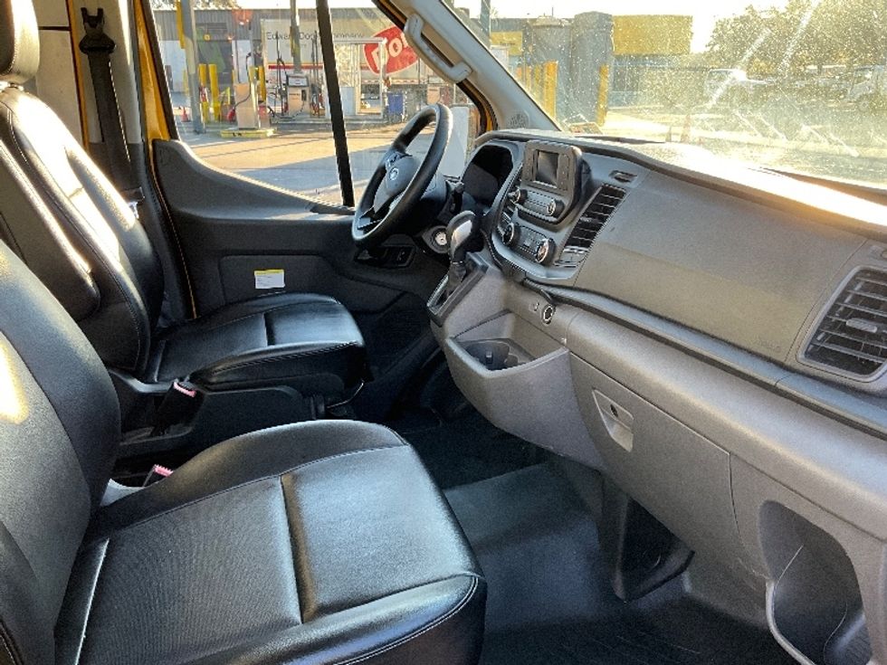 Cargo Van (Panel Van)-Light and Medium Duty Trucks-Ford-2021-Transit 250-Winter Haven-FL-84,458\n\t\tmiles-$ 30,750 - Image 22