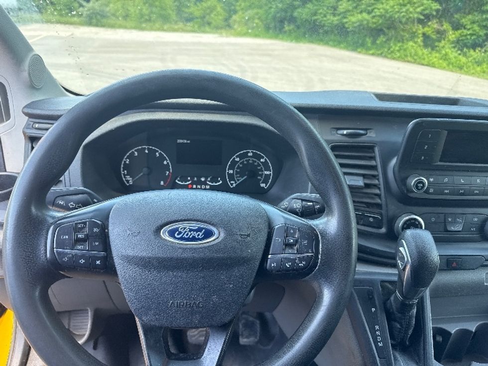 Cargo Van (Panel Van)-Light and Medium Duty Trucks-Ford-2021-Transit 250-Zanesville-OH-208,437\n\t\tmiles-$ 10,000 - Image 18