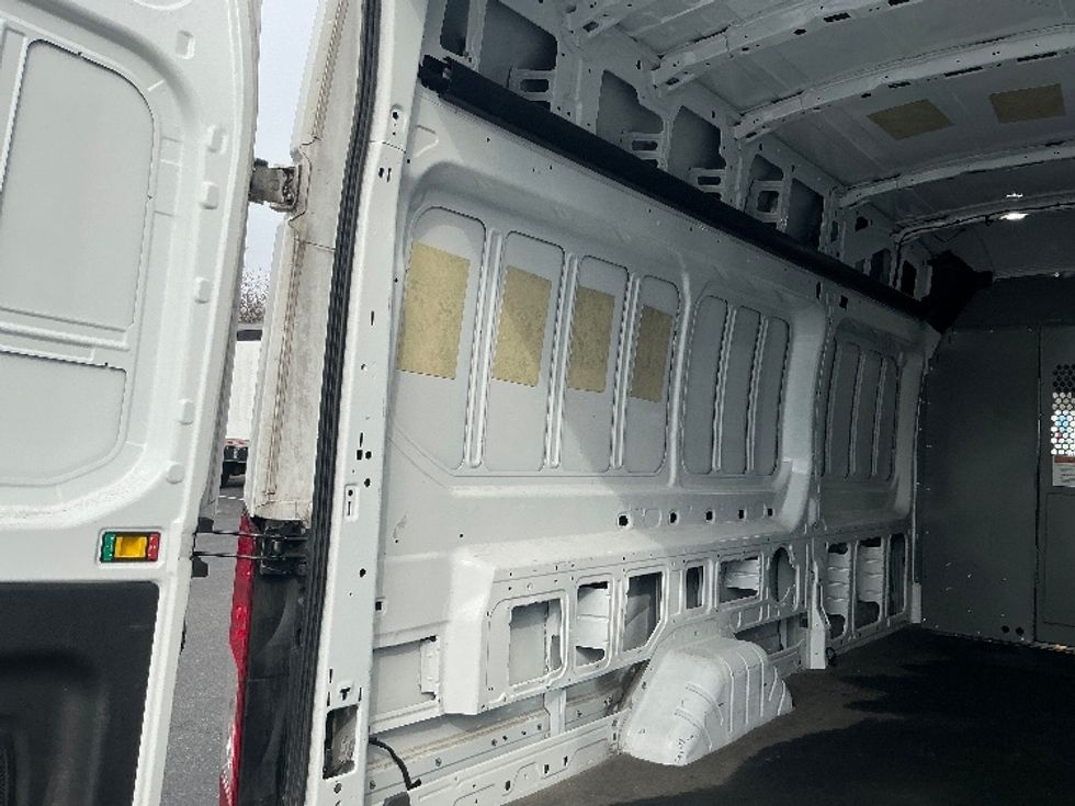 Cargo Van (Panel Van)-Light and Medium Duty Trucks-Ford-2021-Transit 350-Harrisburg-PA-125,449\n\t\tmiles-$ 32,250 - Image 11