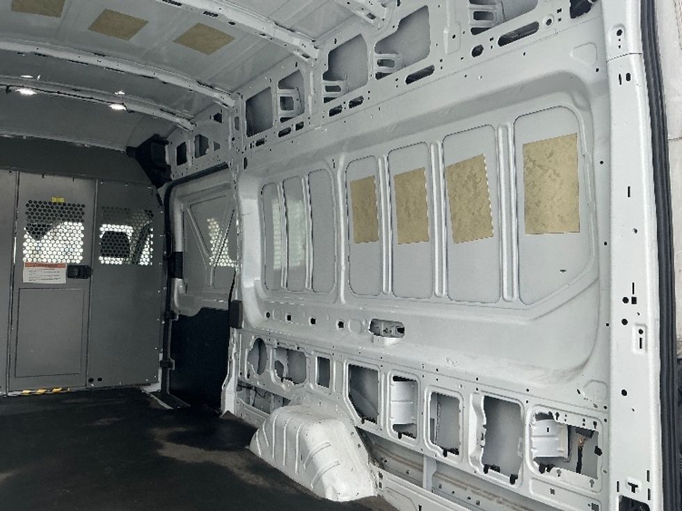 Cargo Van (Panel Van)-Light and Medium Duty Trucks-Ford-2021-Transit 350-Harrisburg-PA-125,449\n\t\tmiles-$ 32,250 - Image 12