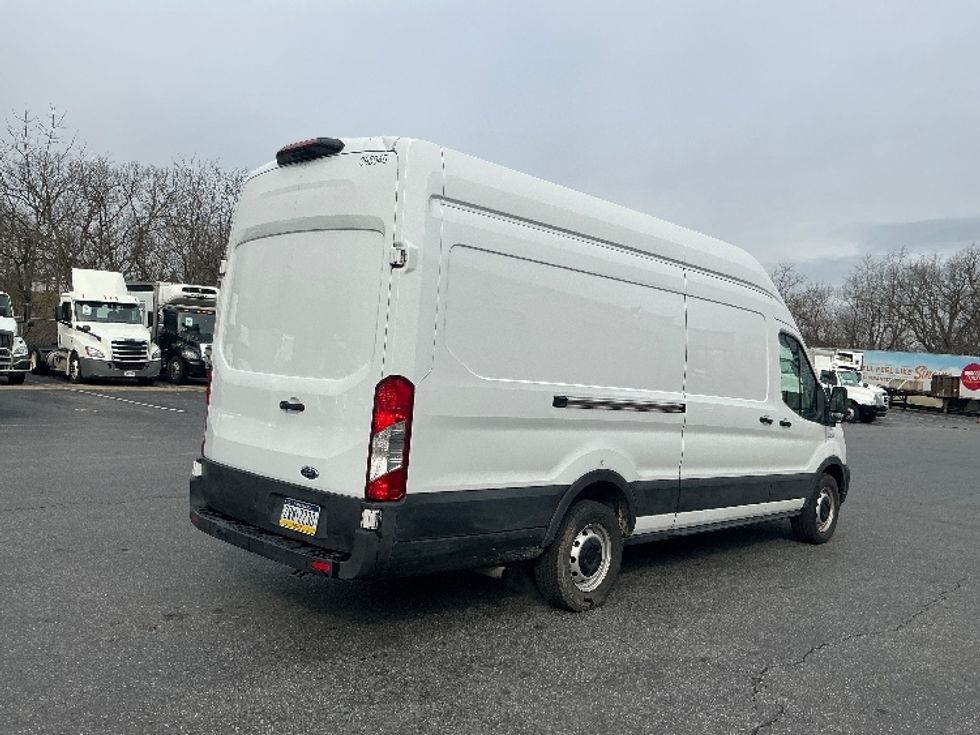 Cargo Van (Panel Van)-Light and Medium Duty Trucks-Ford-2021-Transit 350-Harrisburg-PA-125,449\n\t\tmiles-$ 32,250 - Image 13