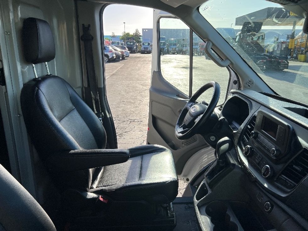 Cargo Van (Panel Van)-Light and Medium Duty Trucks-Ford-2021-Transit 350-La Mirada-CA-116,180\n\t\tmiles-$ 16,500 - Image 19