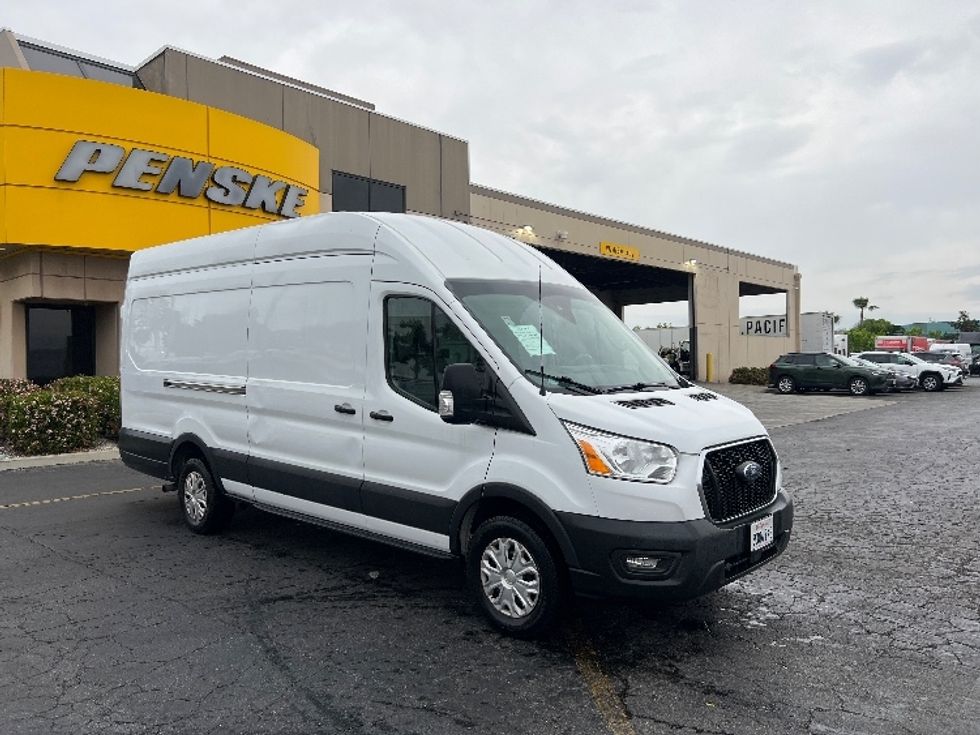 Cargo Van (Panel Van)-Light and Medium Duty Trucks-Ford-2021-Transit 350-La Mirada-CA-121,020\n\t\tmiles-$ 28,250 - Image 1