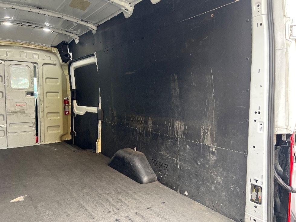 Cargo Van (Panel Van)-Light and Medium Duty Trucks-Ford-2021-Transit 350-La Mirada-CA-121,020\n\t\tmiles-$ 28,250 - Image 10