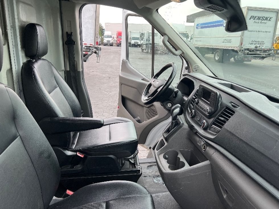 Cargo Van (Panel Van)-Light and Medium Duty Trucks-Ford-2021-Transit 350-La Mirada-CA-121,020\n\t\tmiles-$ 28,250 - Image 19