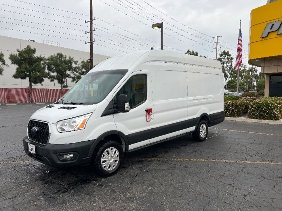 Cargo Van (Panel Van)-Light and Medium Duty Trucks-Ford-2021-Transit 350-La Mirada-CA-121,020\n\t\tmiles-$ 28,250 - Image 3