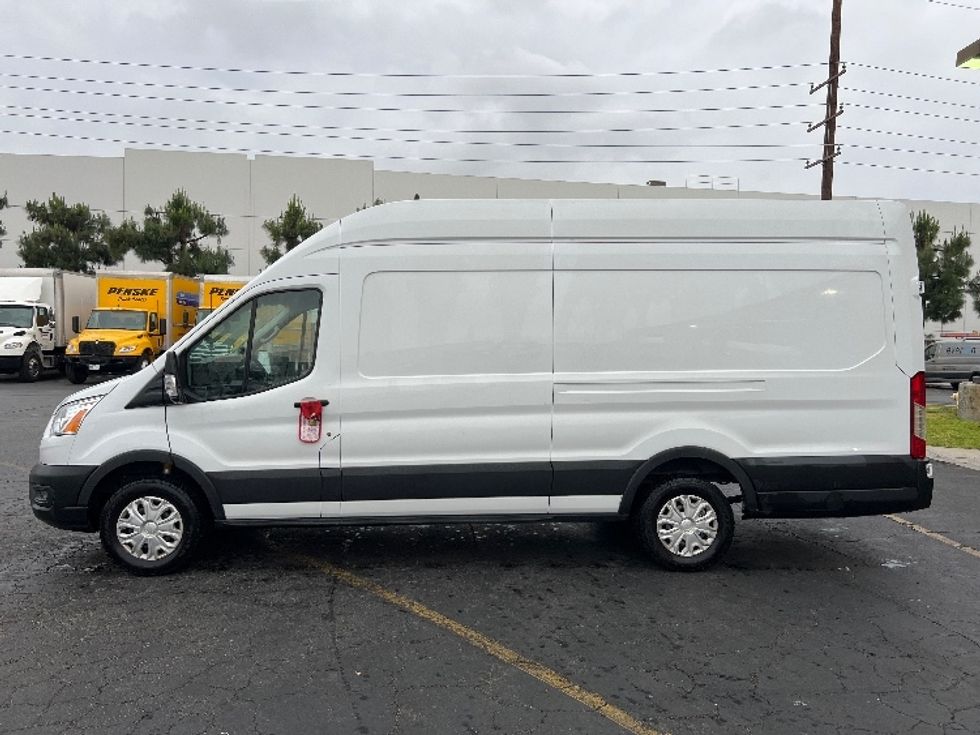 Cargo Van (Panel Van)-Light and Medium Duty Trucks-Ford-2021-Transit 350-La Mirada-CA-121,020\n\t\tmiles-$ 28,250 - Image 4