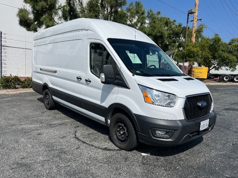 Cargo Van (Panel Van)-Light and Medium Duty Trucks-Ford-2021-Transit 350-La Mirada-CA-134,451\n\t\tmiles-$ 18,500 - Image 1