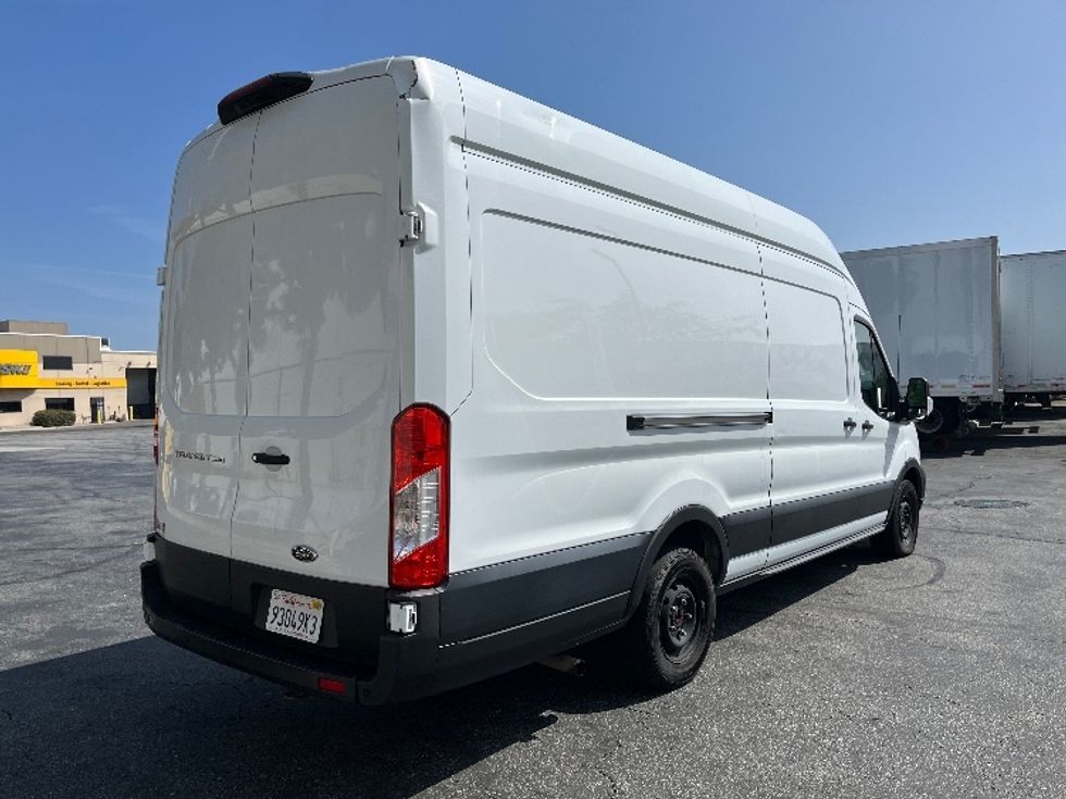 Cargo Van (Panel Van)-Light and Medium Duty Trucks-Ford-2021-Transit 350-La Mirada-CA-134,451\n\t\tmiles-$ 18,500 - Image 12