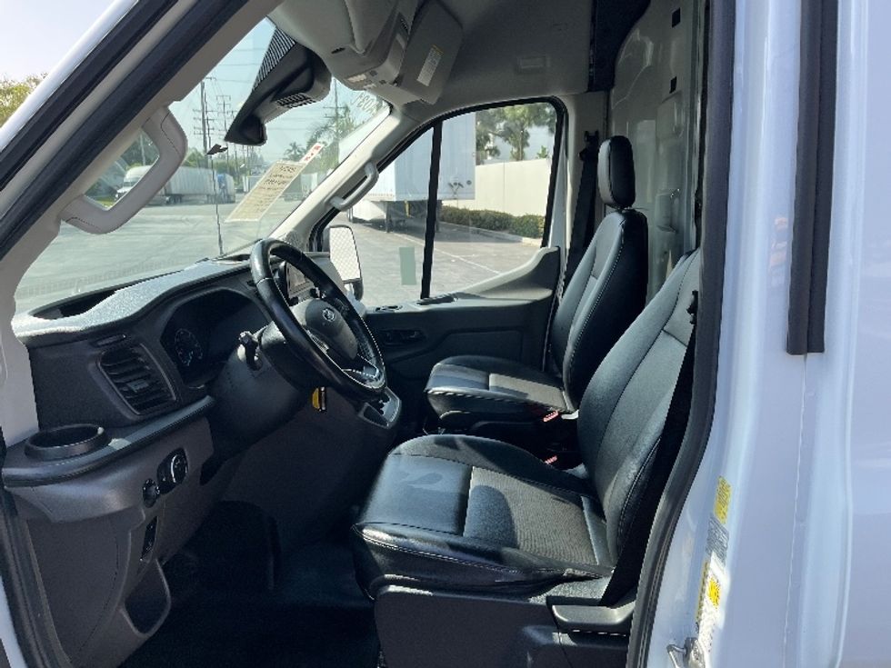 Cargo Van (Panel Van)-Light and Medium Duty Trucks-Ford-2021-Transit 350-La Mirada-CA-134,451\n\t\tmiles-$ 18,500 - Image 16