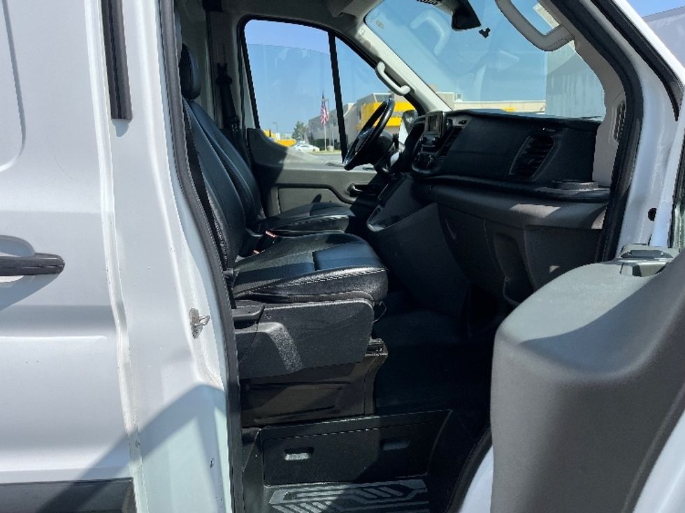 Cargo Van (Panel Van)-Light and Medium Duty Trucks-Ford-2021-Transit 350-La Mirada-CA-134,451\n\t\tmiles-$ 18,500 - Image 21