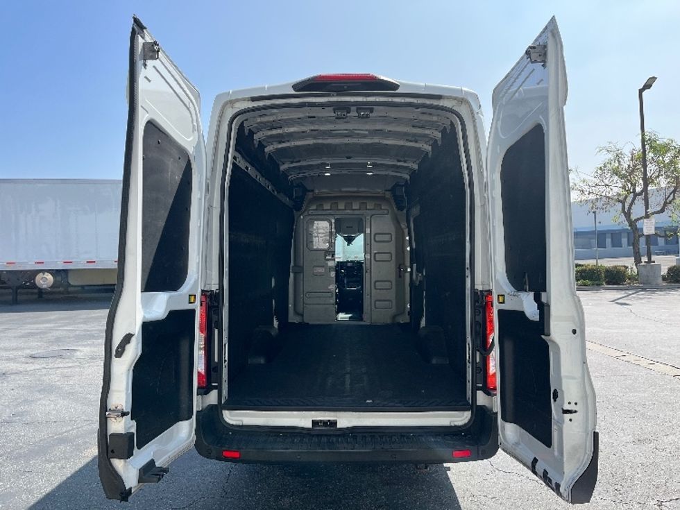 Cargo Van (Panel Van)-Light and Medium Duty Trucks-Ford-2021-Transit 350-La Mirada-CA-134,451\n\t\tmiles-$ 18,500 - Image 8