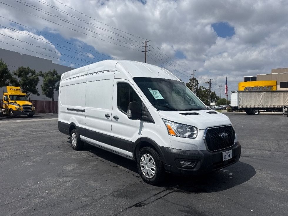 Cargo Van (Panel Van)-Light and Medium Duty Trucks-Ford-2021-Transit 350-La Mirada-CA-134,732\n\t\tmiles-$ 19,000 - Image 1