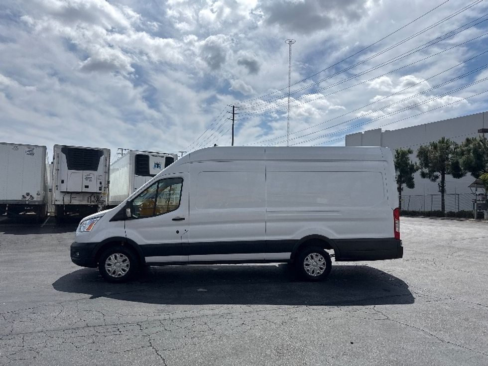 Cargo Van (Panel Van)-Light and Medium Duty Trucks-Ford-2021-Transit 350-La Mirada-CA-134,732\n\t\tmiles-$ 19,000 - Image 4