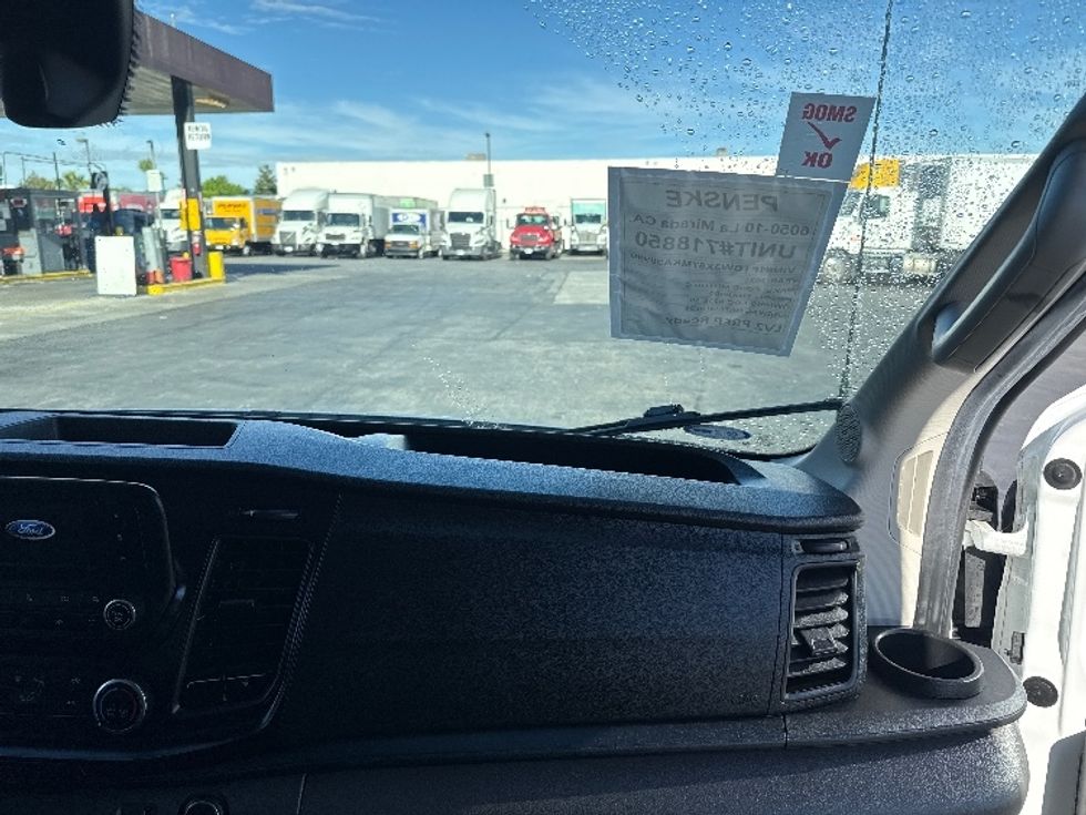 Cargo Van (Panel Van)-Light and Medium Duty Trucks-Ford-2021-Transit 350-La Mirada-CA-135,311\n\t\tmiles-$ 26,000 - Image 21