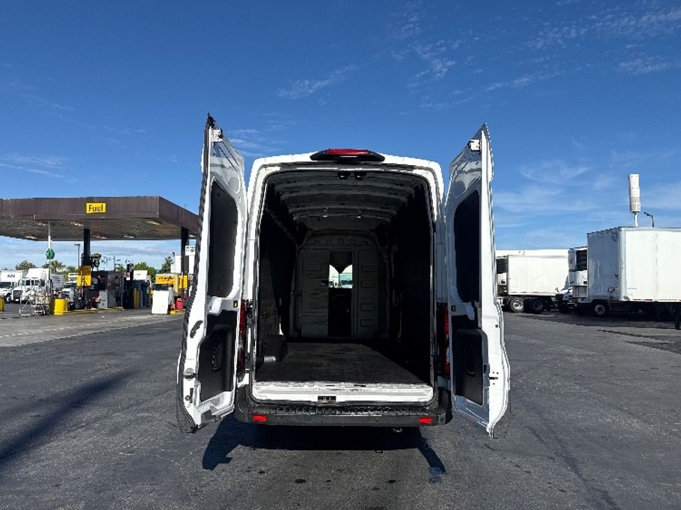 Cargo Van (Panel Van)-Light and Medium Duty Trucks-Ford-2021-Transit 350-La Mirada-CA-135,311\n\t\tmiles-$ 26,000 - Image 8