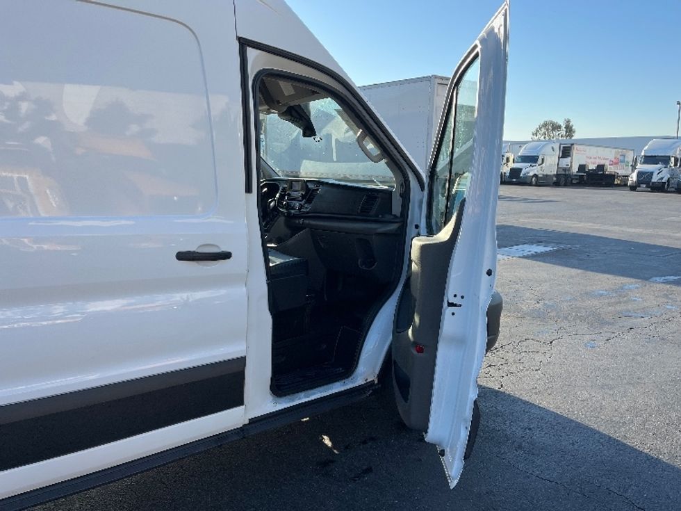 Cargo Van (Panel Van)-Light and Medium Duty Trucks-Ford-2021-Transit 350-La Mirada-CA-137,197\n\t\tmiles-$ 16,500 - Image 19