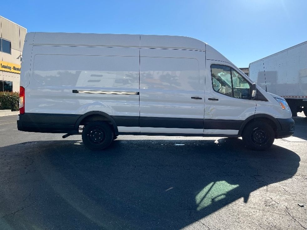 Cargo Van (Panel Van)-Light and Medium Duty Trucks-Ford-2021-Transit 350-La Mirada-CA-139,307\n\t\tmiles-$ 18,250 - Image 14