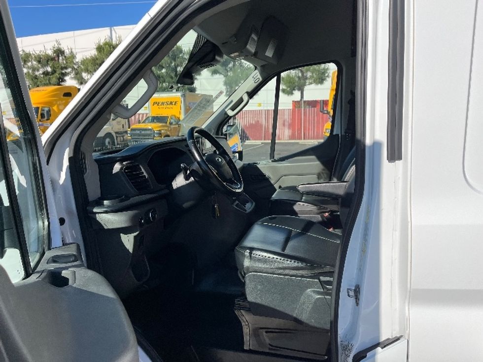 Cargo Van (Panel Van)-Light and Medium Duty Trucks-Ford-2021-Transit 350-La Mirada-CA-139,307\n\t\tmiles-$ 18,250 - Image 16