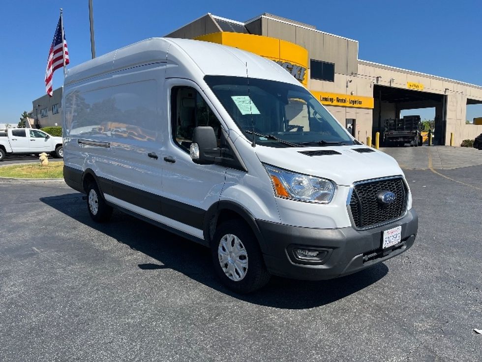 Cargo Van (Panel Van)-Light and Medium Duty Trucks-Ford-2021-Transit 350-La Mirada-CA-142,997\n\t\tmiles-$ 18,000 - Image 1