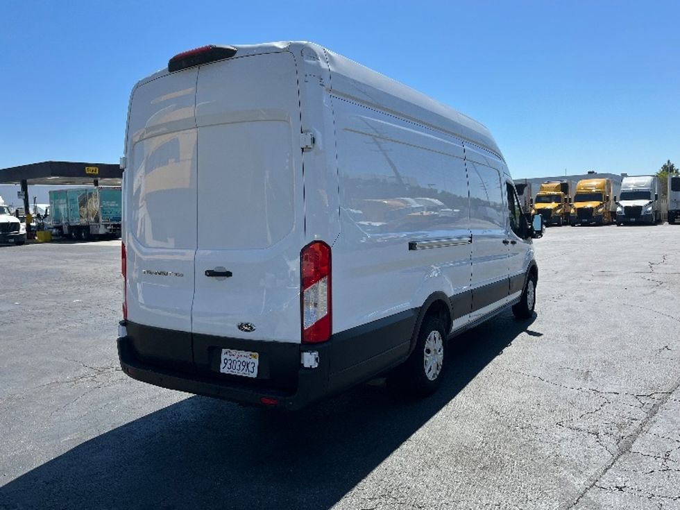 Cargo Van (Panel Van)-Light and Medium Duty Trucks-Ford-2021-Transit 350-La Mirada-CA-142,997\n\t\tmiles-$ 18,000 - Image 12