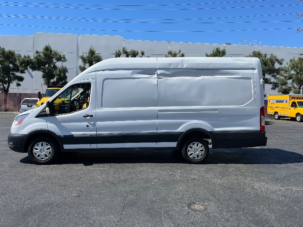 Cargo Van (Panel Van)-Light and Medium Duty Trucks-Ford-2021-Transit 350-La Mirada-CA-142,997\n\t\tmiles-$ 18,000 - Image 4