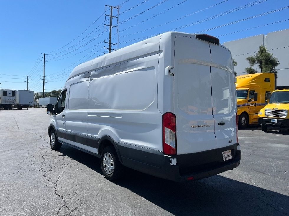 Cargo Van (Panel Van)-Light and Medium Duty Trucks-Ford-2021-Transit 350-La Mirada-CA-142,997\n\t\tmiles-$ 18,000 - Image 6