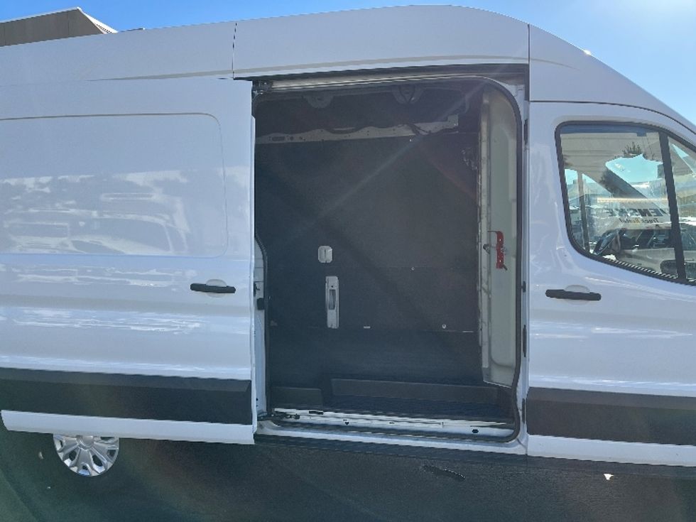 Cargo Van (Panel Van)-Light and Medium Duty Trucks-Ford-2021-Transit 350-La Mirada-CA-153,103\n\t\tmiles-$ 16,000 - Image 24