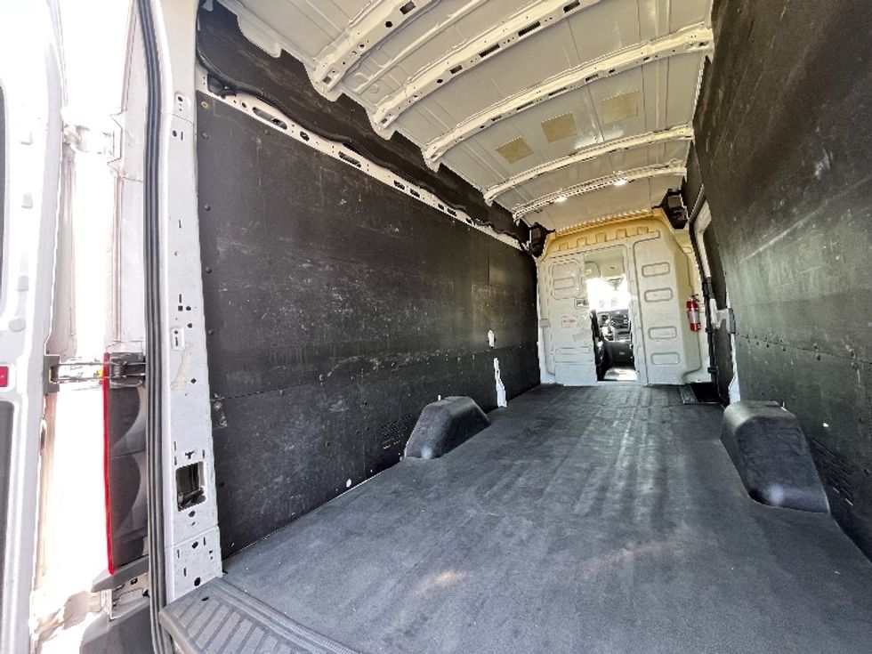 Cargo Van (Panel Van)-Light and Medium Duty Trucks-Ford-2021-Transit 350-La Mirada-CA-154,731\n\t\tmiles-$ 17,500 - Image 10