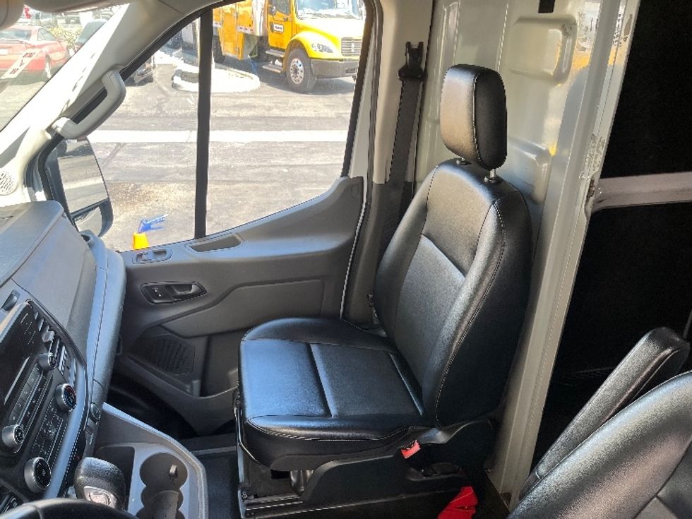 Cargo Van (Panel Van)-Light and Medium Duty Trucks-Ford-2021-Transit 350-La Mirada-CA-154,731\n\t\tmiles-$ 17,500 - Image 18