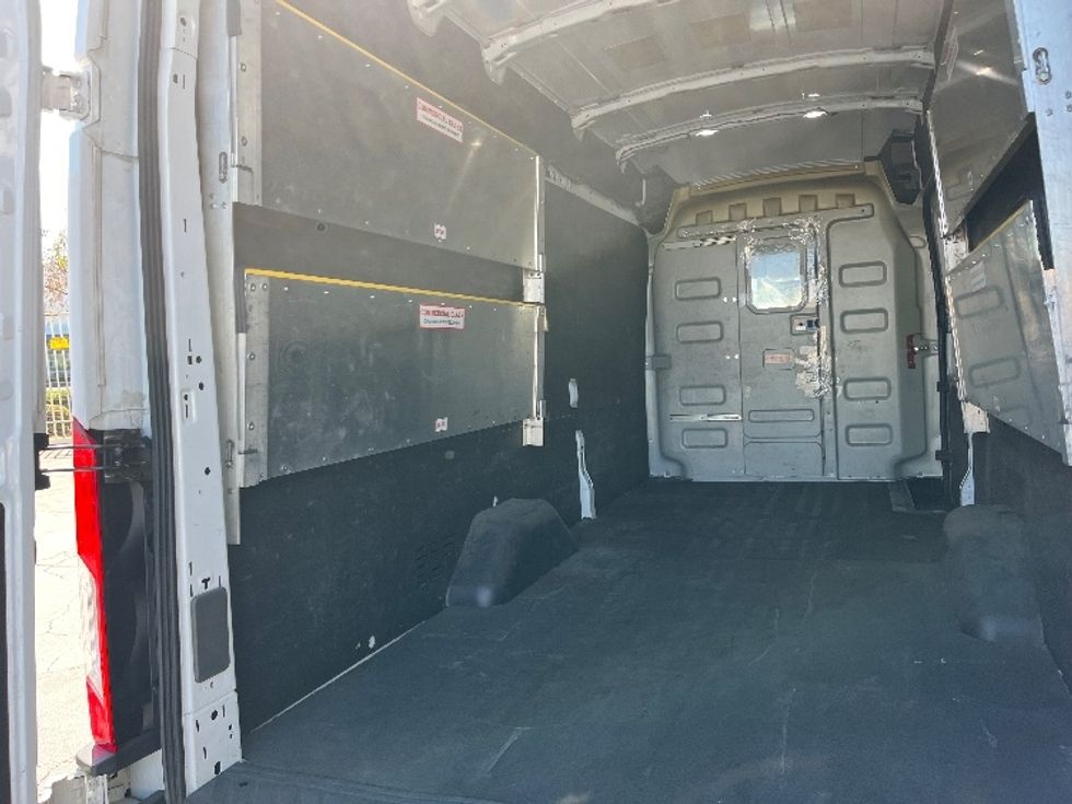 Cargo Van (Panel Van)-Light and Medium Duty Trucks-Ford-2021-Transit 350-La Mirada-CA-161,446\n\t\tmiles-$ 16,500 - Image 10