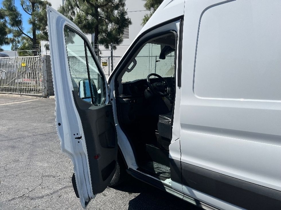 Cargo Van (Panel Van)-Light and Medium Duty Trucks-Ford-2021-Transit 350-La Mirada-CA-161,446\n\t\tmiles-$ 16,500 - Image 15