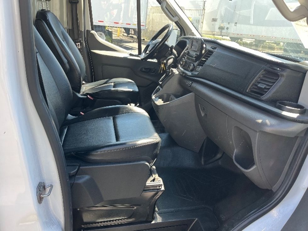 Cargo Van (Panel Van)-Light and Medium Duty Trucks-Ford-2021-Transit 350-La Mirada-CA-161,446\n\t\tmiles-$ 16,500 - Image 21
