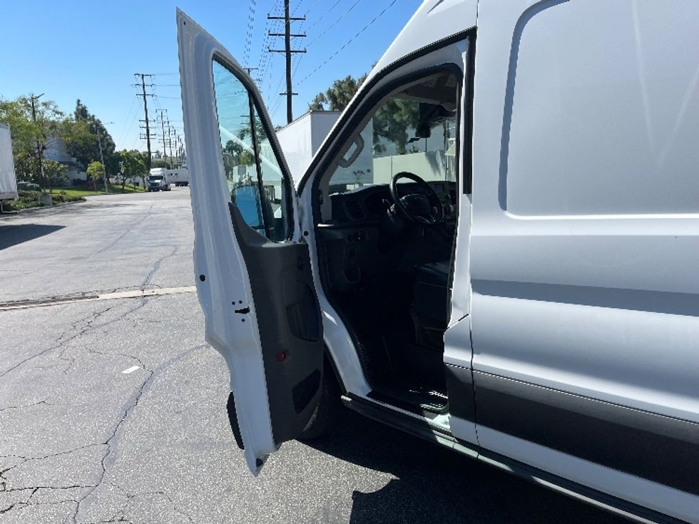 Cargo Van (Panel Van)-Light and Medium Duty Trucks-Ford-2021-Transit 350-La Mirada-CA-162,097\n\t\tmiles-$ 16,750 - Image 15