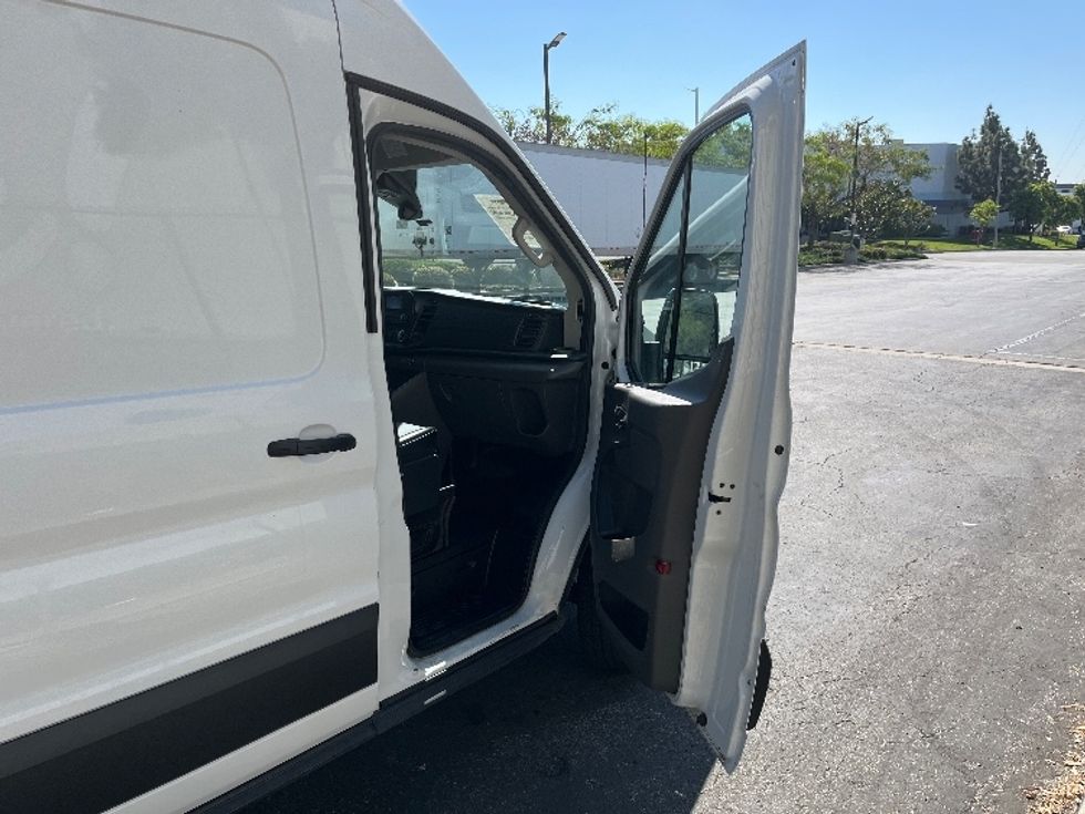 Cargo Van (Panel Van)-Light and Medium Duty Trucks-Ford-2021-Transit 350-La Mirada-CA-162,097\n\t\tmiles-$ 16,750 - Image 19