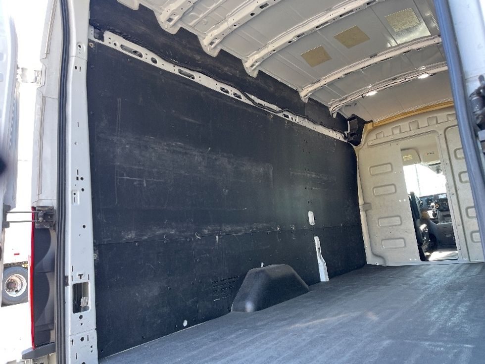 Cargo Van (Panel Van)-Light and Medium Duty Trucks-Ford-2021-Transit 350-La Mirada-CA-165,354\n\t\tmiles-$ 16,000 - Image 10