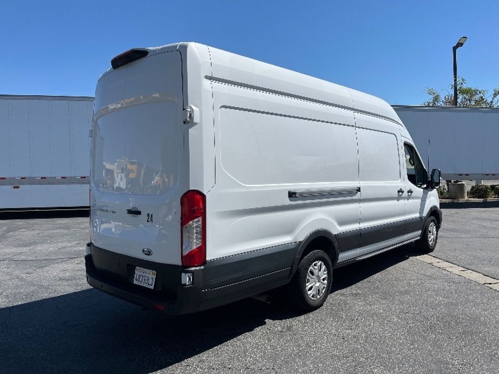Cargo Van (Panel Van)-Light and Medium Duty Trucks-Ford-2021-Transit 350-La Mirada-CA-165,354\n\t\tmiles-$ 16,000 - Image 12