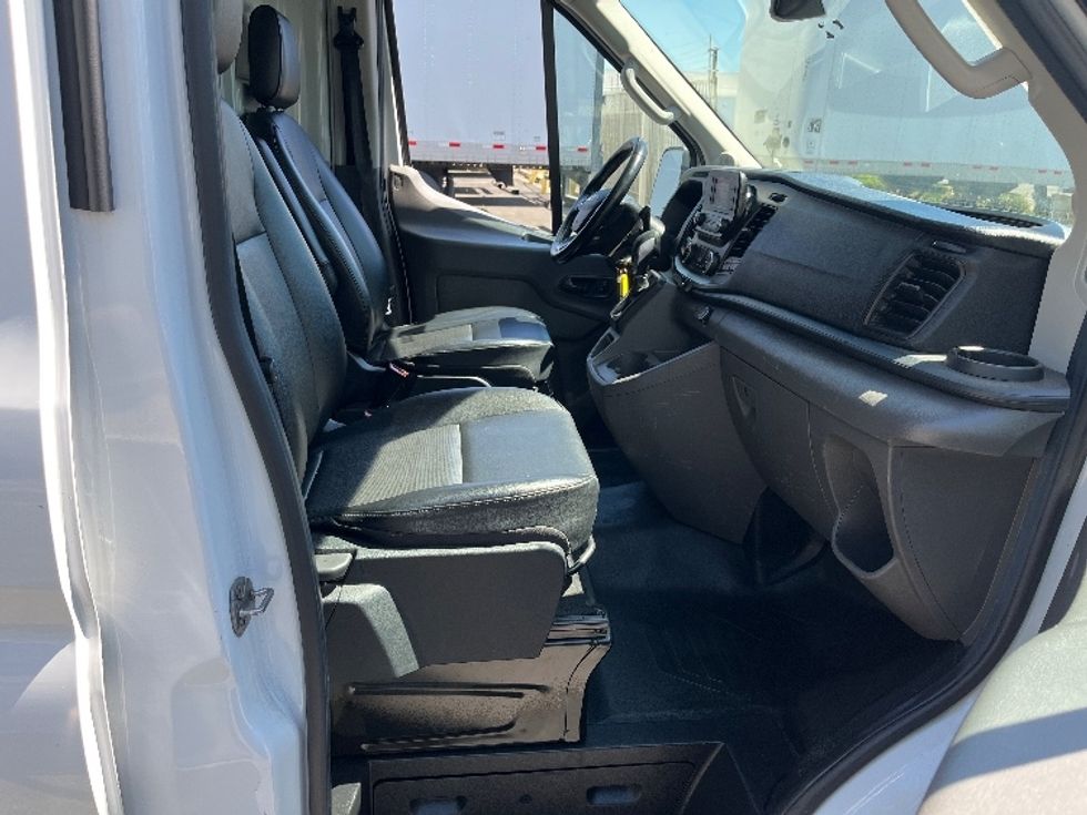 Cargo Van (Panel Van)-Light and Medium Duty Trucks-Ford-2021-Transit 350-La Mirada-CA-165,354\n\t\tmiles-$ 16,000 - Image 21