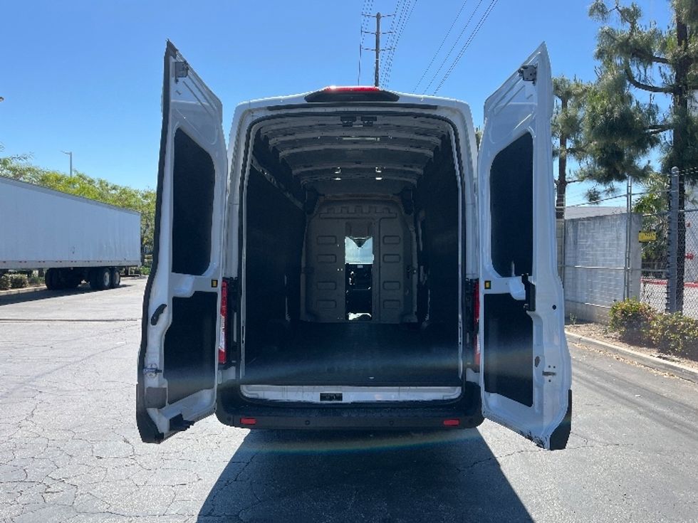 Cargo Van (Panel Van)-Light and Medium Duty Trucks-Ford-2021-Transit 350-La Mirada-CA-165,354\n\t\tmiles-$ 16,000 - Image 8