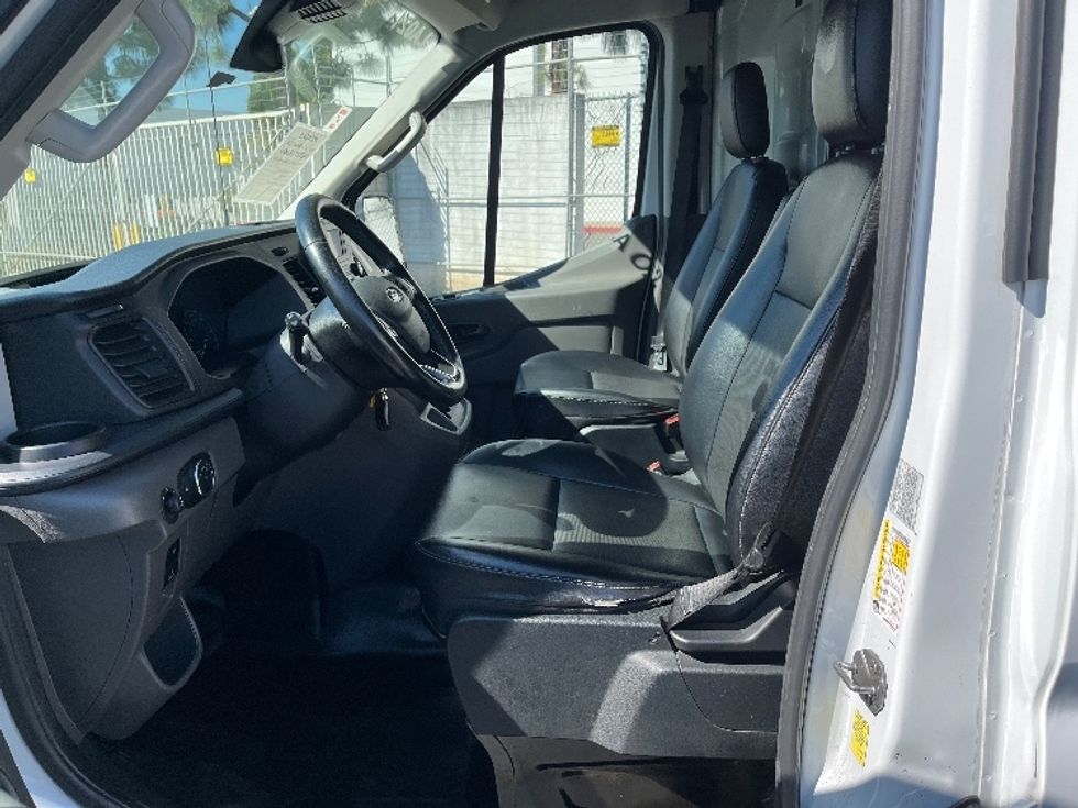 Cargo Van (Panel Van)-Light and Medium Duty Trucks-Ford-2021-Transit 350-La Mirada-CA-170,046\n\t\tmiles-$ 18,500 - Image 16